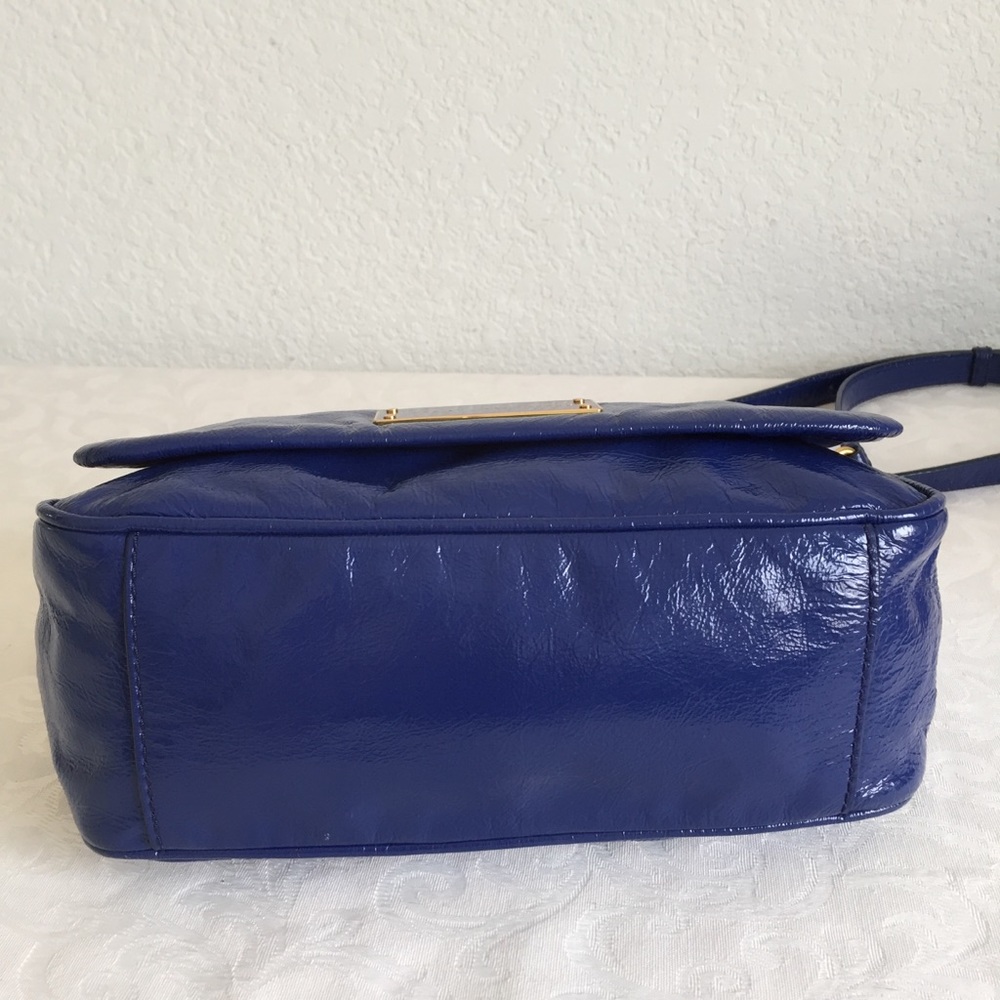 Marc by Marc Jacobs blue Too Hot To Handle Handbag - Picture 3 of 10